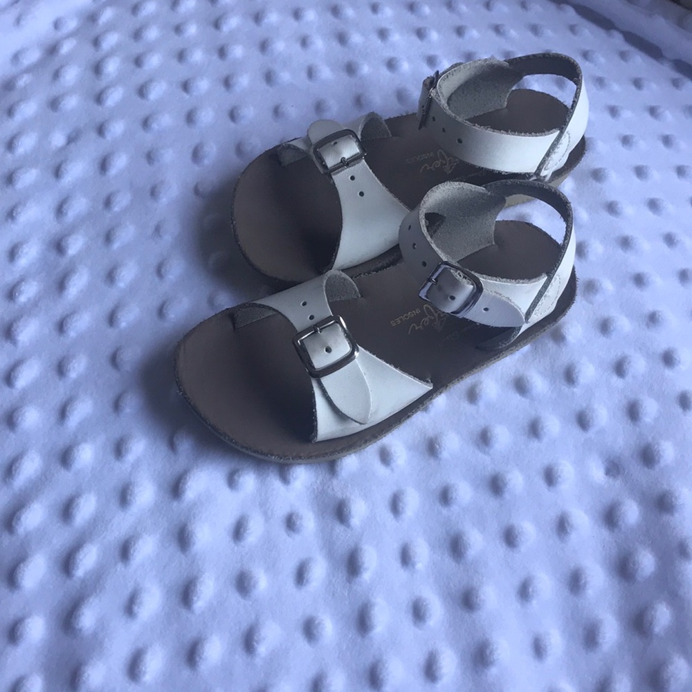 Sun-San Surfer white sandals